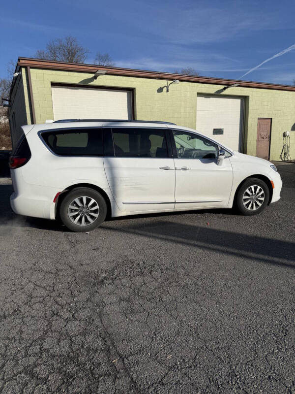 2021 Chrysler Pacifica Hybrid Limited