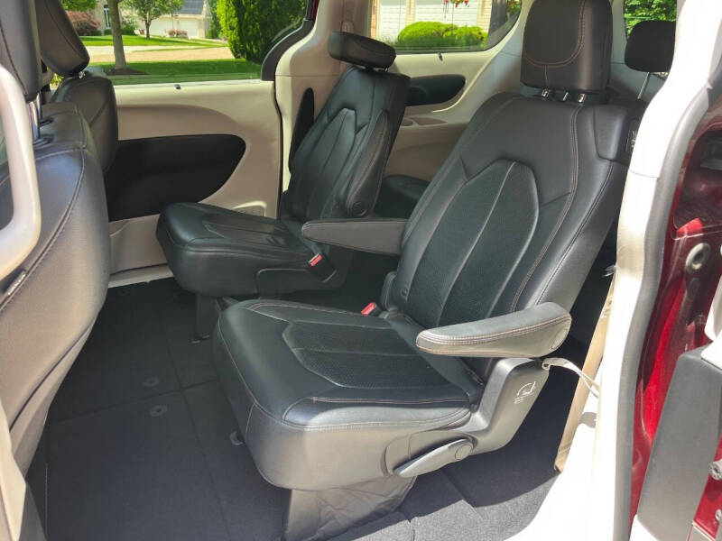 2019 Chrysler Pacifica Touring L