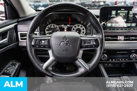 2024 Mitsubishi Outlander SE