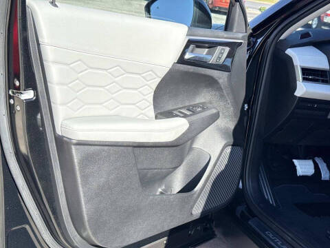 2026 Mitsubishi Outlander SEL