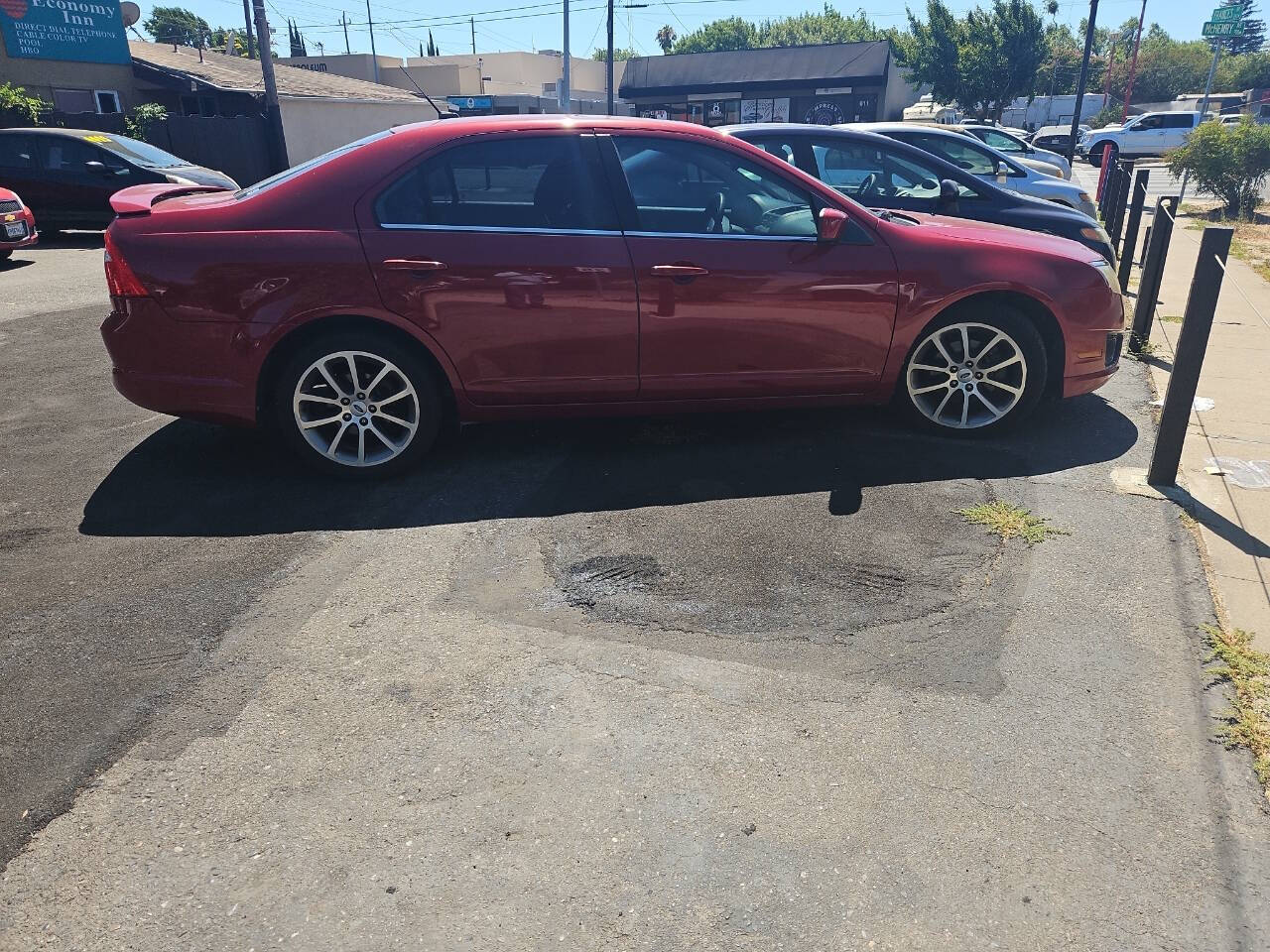 2010 Ford Fusion for sale at LOS ALTOS AUTOMOTRIZ LLC in Modesto, CA