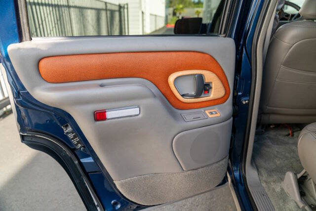 1995 Chevrolet Tahoe 33