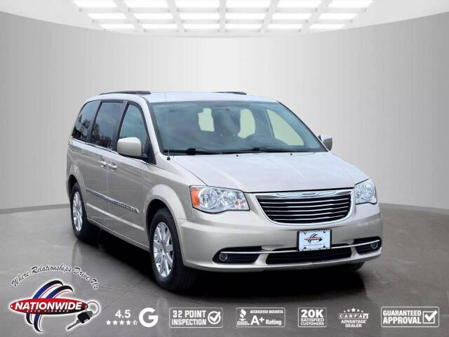 2013 Chrysler Town and Country for sale at Used Cars Toledo in Oregon, OH