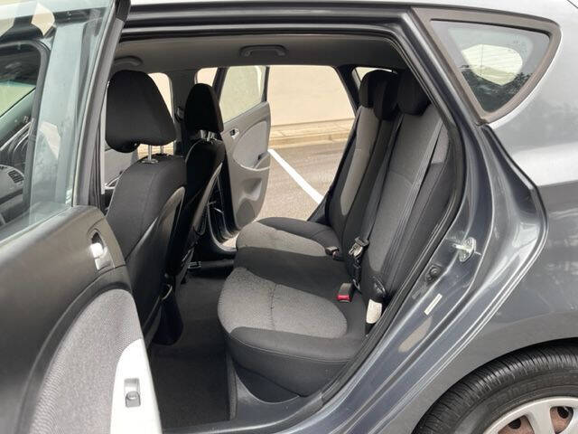 2013 Hyundai Accent GS