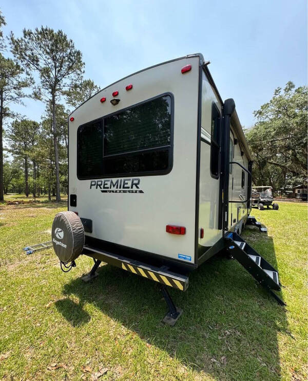 2019 Keystone RV Premier