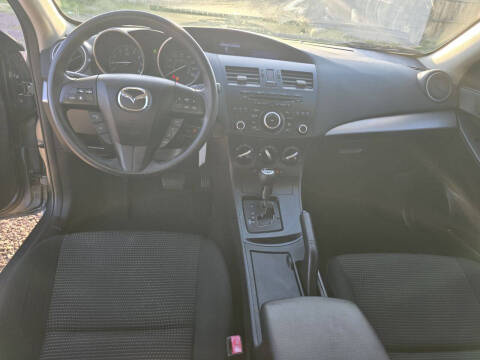 2013 Mazda MAZDA3 i Sport