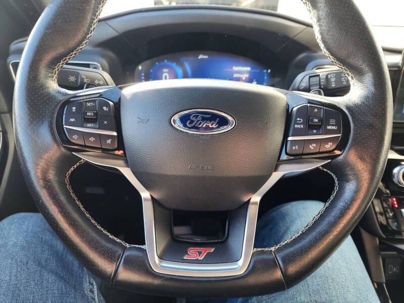2022 Ford Explorer ST