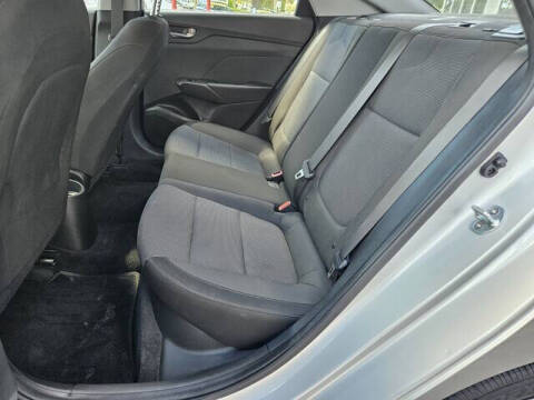 2019 Hyundai Accent SE