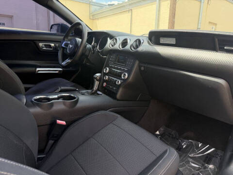 2015 Ford Mustang V6