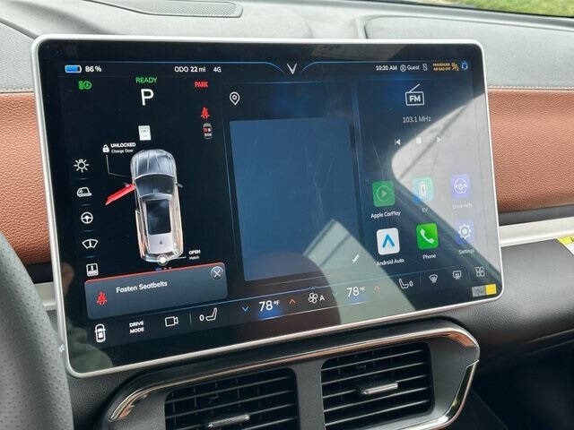 2025 VinFast VF8 Plus