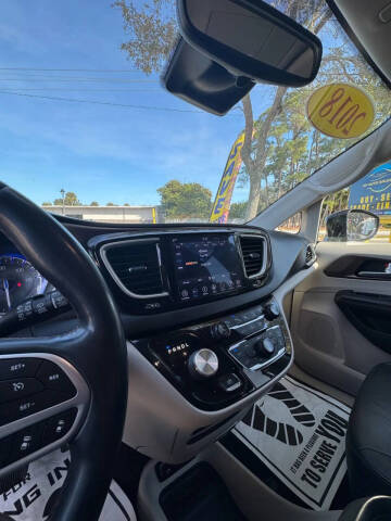 2018 Chrysler Pacifica Touring L