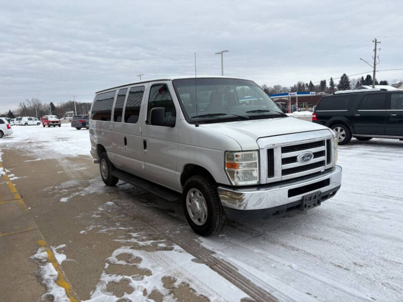 2013 Ford E-Series E-350 SD XLT