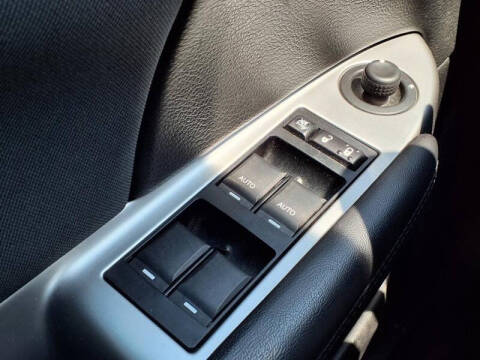 2012 Chrysler 200 Touring