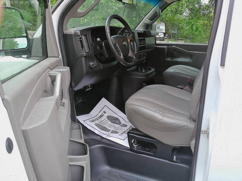 2019 Chevrolet Express 2500