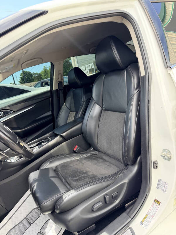 2016 Nissan Maxima 3.5 SR
