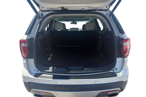 2017 Ford Explorer Platinum