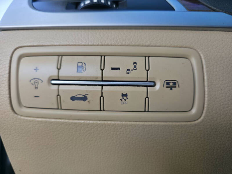 2015 Hyundai Genesis 3.8L