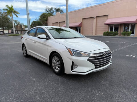 2019 Hyundai Elantra SE