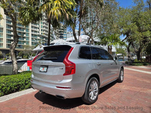 2016 Volvo XC90 T6 Momentum