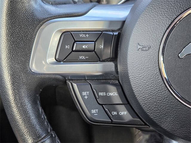 2022 Ford Mustang EcoBoost