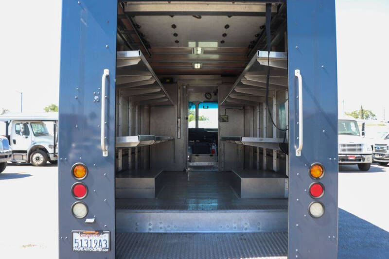 2020 Freightliner MT45 Chassis