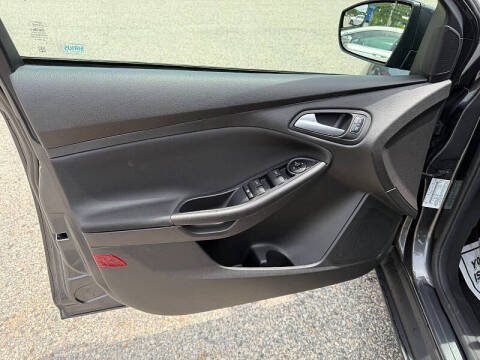 2017 Ford Focus SEL