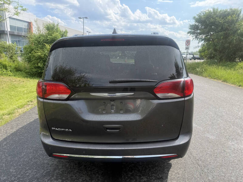 2020 Chrysler Pacifica Touring L Plus