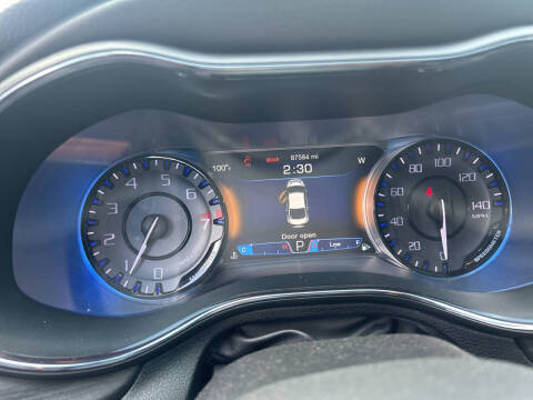 2016 Chrysler 200 S