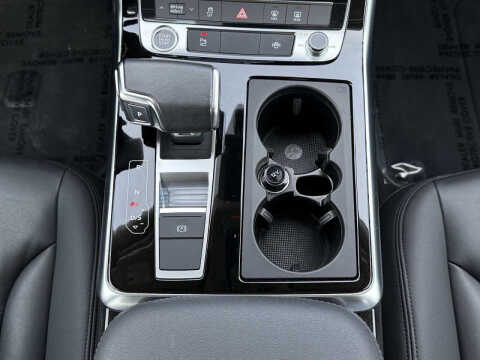 2024 Audi Q7 quattro Premium Plus 45 TFSI