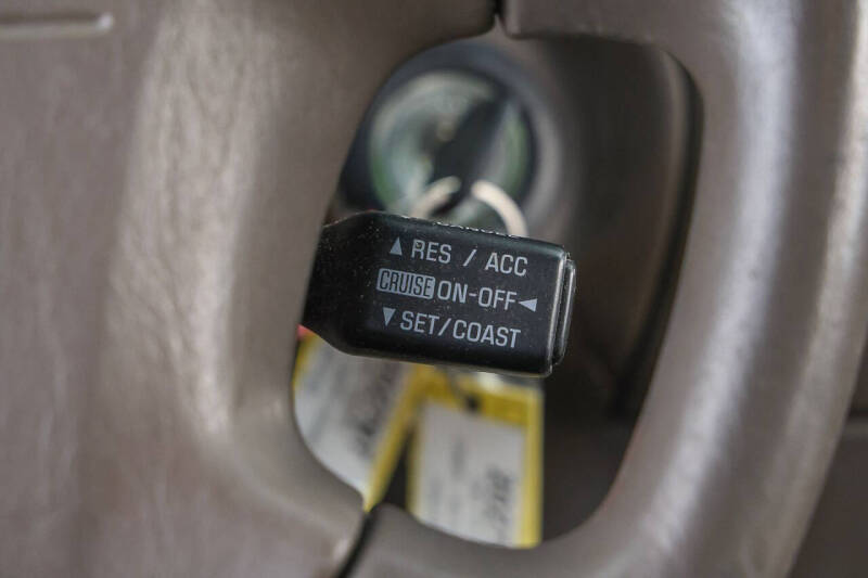2000 Toyota Camry LE