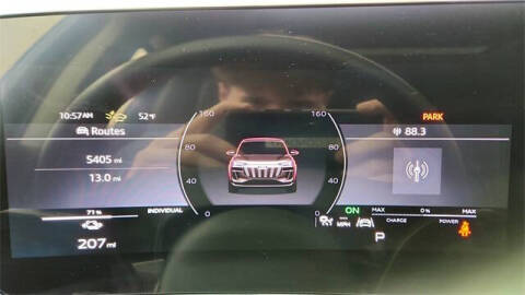 2025 Audi Q6 e-tron quattro Premium