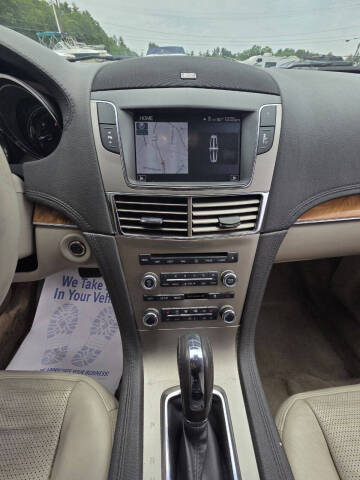 2011 Lincoln MKT
