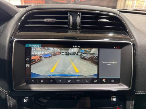 2019 Jaguar F-PACE S