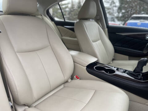 2018 Infiniti Q50 3.0T Luxe