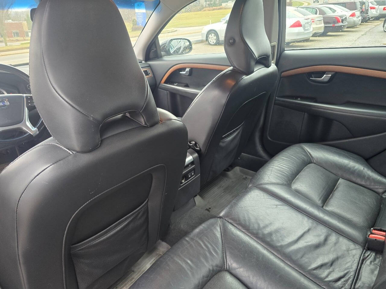 2010 Volvo S80 for sale at QUEENSGATE AUTO SALES in York, PA