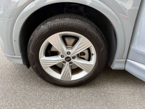 2024 Audi Q4 e-tron quattro Prestige 50