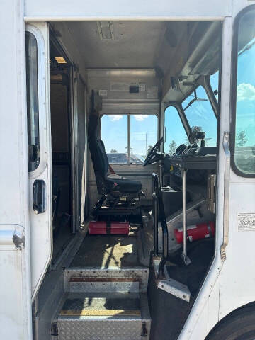 2010 Freightliner MT45 Chassis
