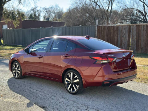 2021 Nissan Versa SR