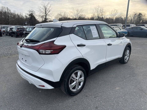 2023 Nissan Kicks S
