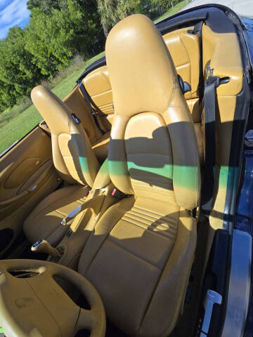 2000 Porsche 911 Carrera