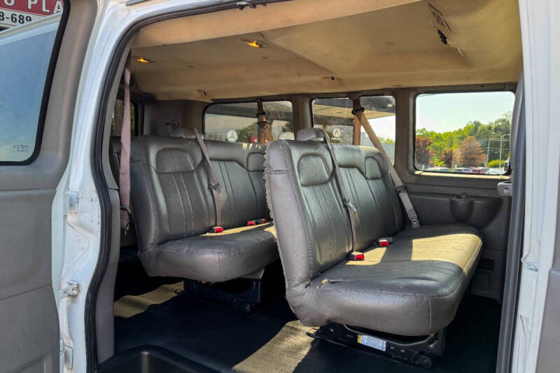 2018 Chevrolet Express LS 2500