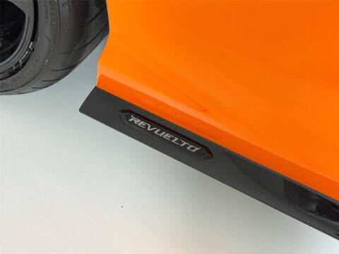 2024 Lamborghini Revuelto