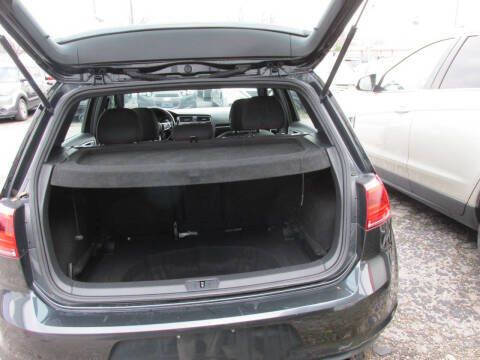 2017 Volkswagen Golf GTI S