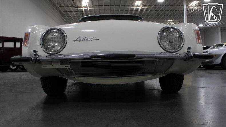 1964 Studebaker Avanti