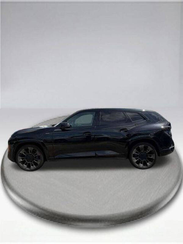2023 BMW XM