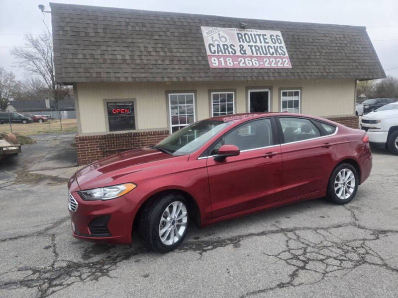 2019 Ford Fusion SE's photo