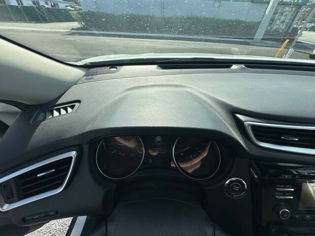 2015 Nissan Rogue SV