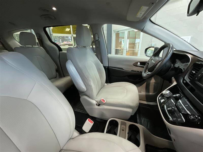 2017 Chrysler Pacifica LX