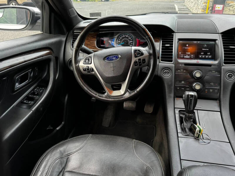 2014 Ford Taurus Limited