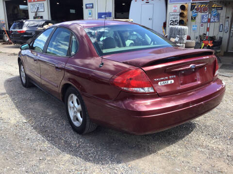 2004 Ford Taurus SES